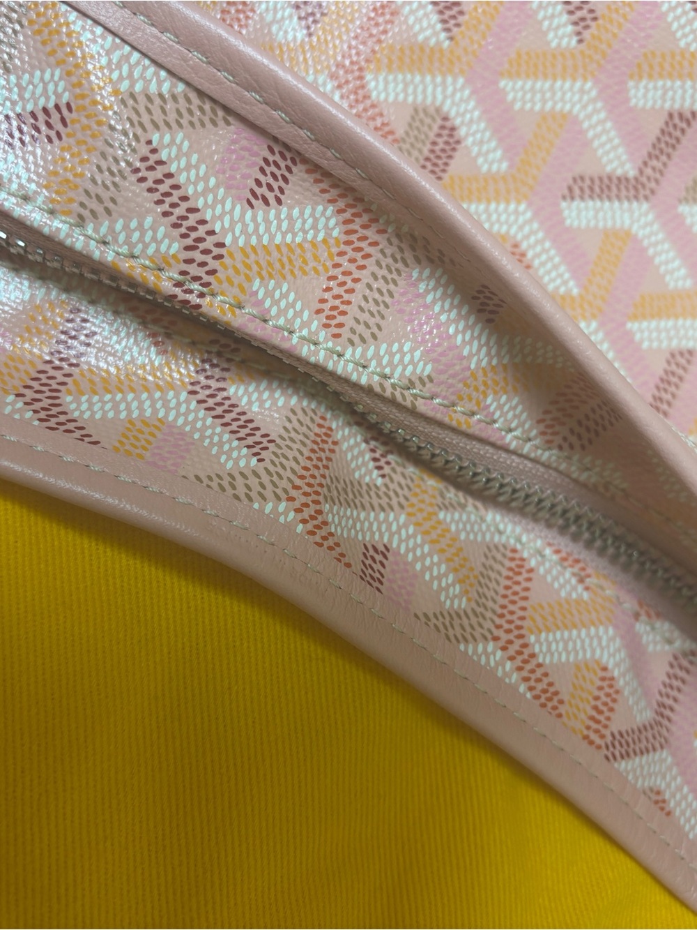 Goyard Pink Hobo 2026 - Picture 12 of 17